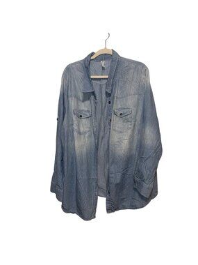 Light Blue Striped Button-Up Denim Shirt W/ Pocket Details By Xhilaration Size 3